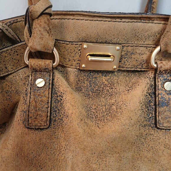 Michael Kors Distressed Satchel & Wallet - Picture 14 of 16